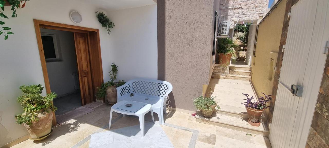 Villa L'Andalousia "10 Minutes From Airport" Ariana Exterior foto